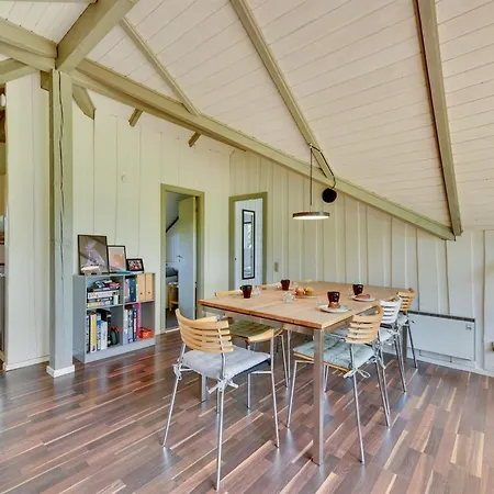 Cornelia - 100m To The Fjord By Interhome *
